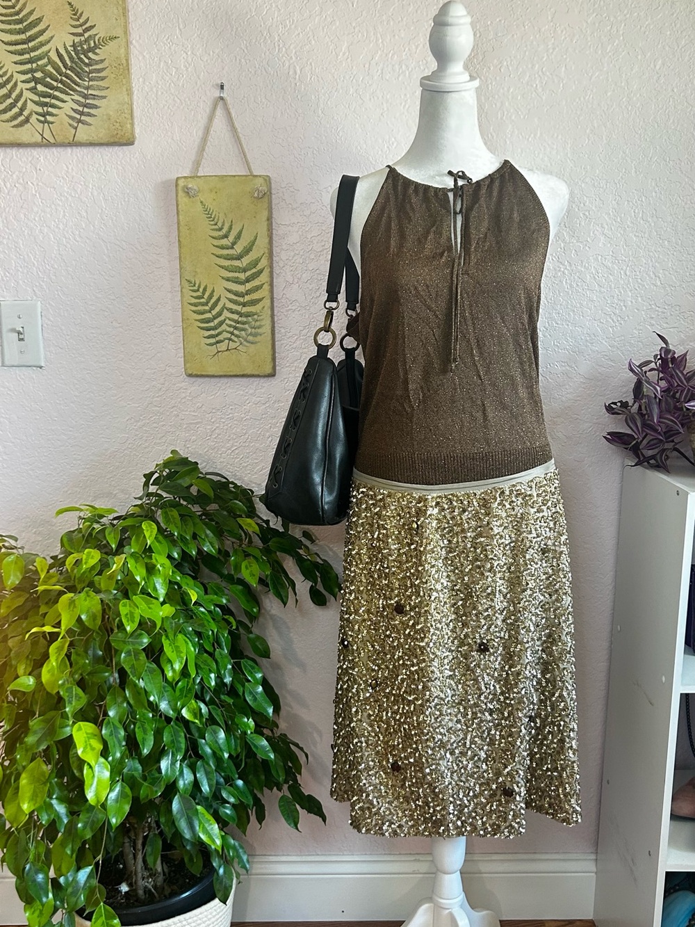 Women's Sequin Midi Skirt in Gold - Elegant Party Wear